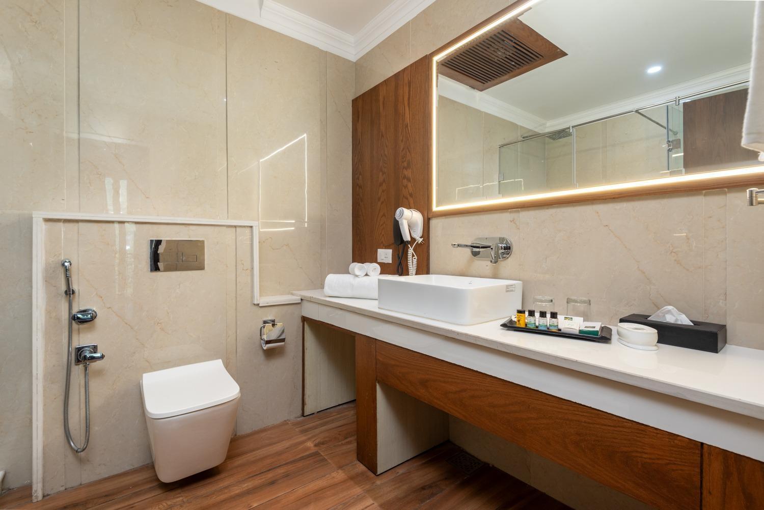 Quality Inn By Lawrence Hotels Dharamshala Luaran gambar